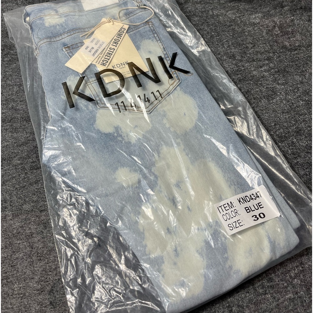 KDNK jeans blue men’s size 30 brand new